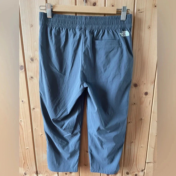 The North Face Girls Capri- Large - Picture 1 of 7